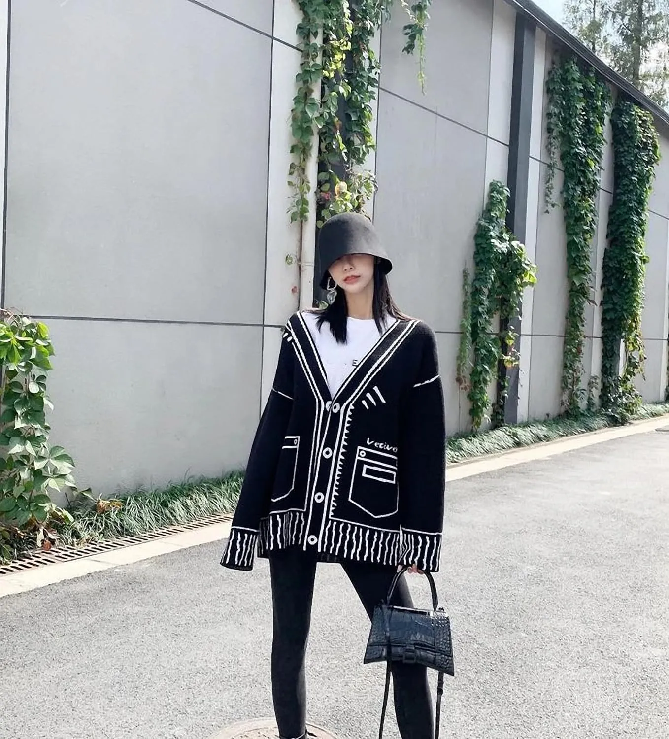 Women Print Graffiti Fake Pocket Long Sleeve Cardigan Sweater Loose Knitwear V-Neck Single Breasted Outerwear Coat